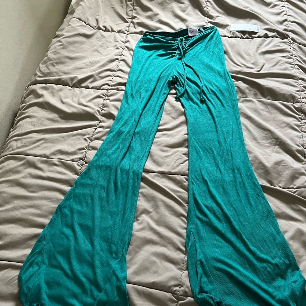 Out from Under Knit Pants - Picture 2 of 6